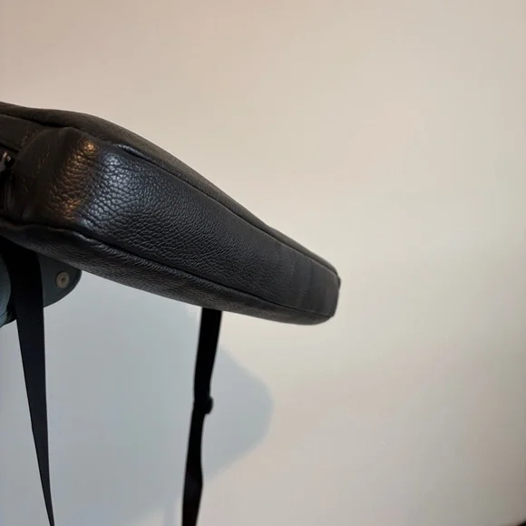 Men's Black Italian Leather Briefcase - Classic Style - Grams(28) - Picture 4 of 7